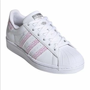 Adidas superstar big kid/women sneakers-new, never worn (no box)